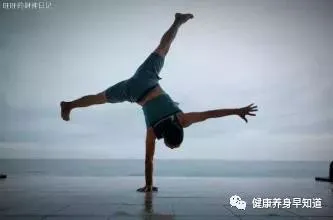 刻苦训练篮球时如何避免受伤的建议_2